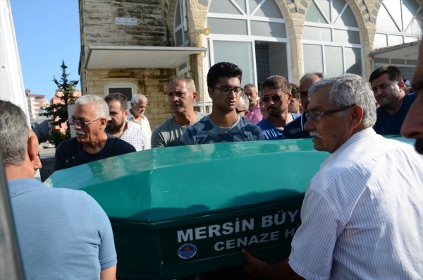 Güncelleme - Antalya'da Sahilde Erkek Cesedi Bulundu