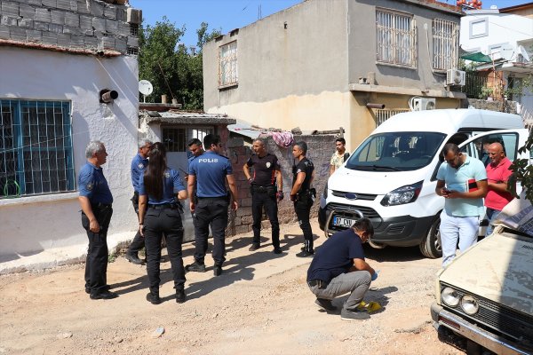 Antalya'da Silahlı Kavga: 3 Yaralı