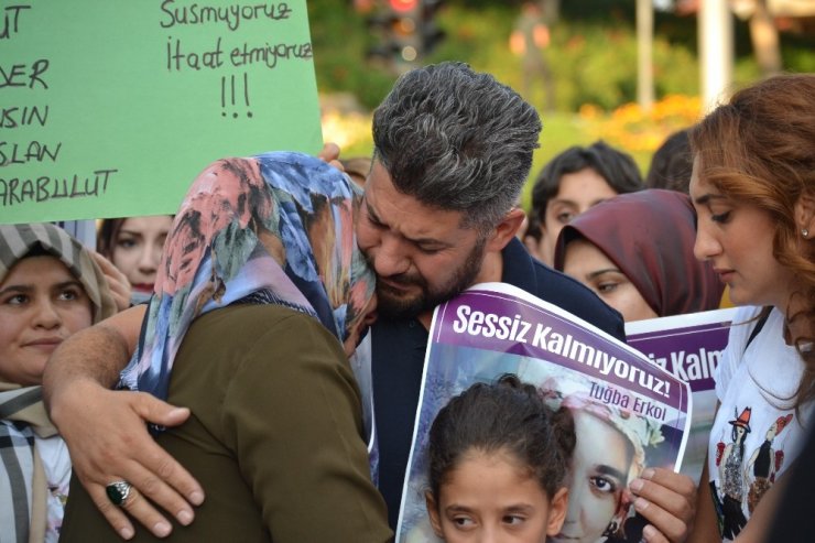 Konyalı Kadınlar Öldürülen Emine Bulut İçin Konya’da Toplandı