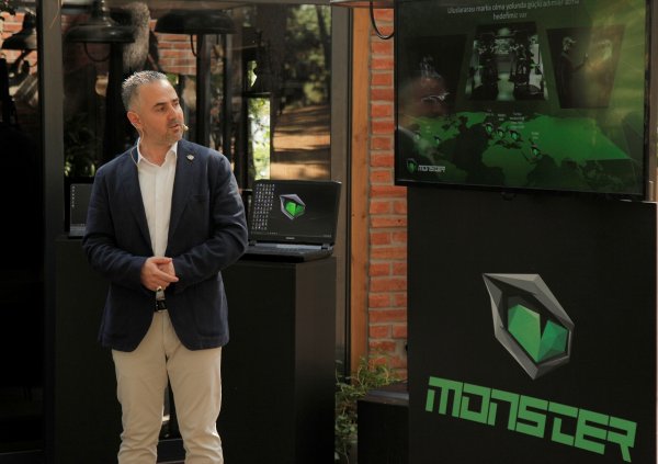Monster Notebook Avrupa Pazarına Açılıyor