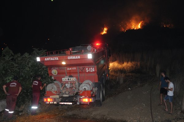 Güncelleme - Antalya'da Makilik Yangını