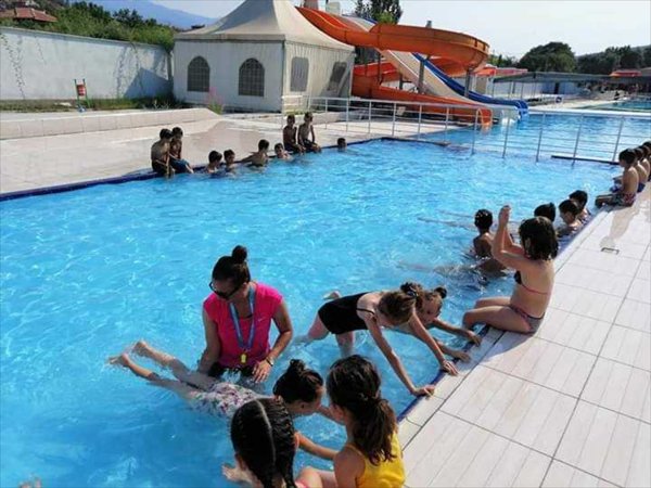 Mihalgazi'de Yüzme Kursları Sürüyor