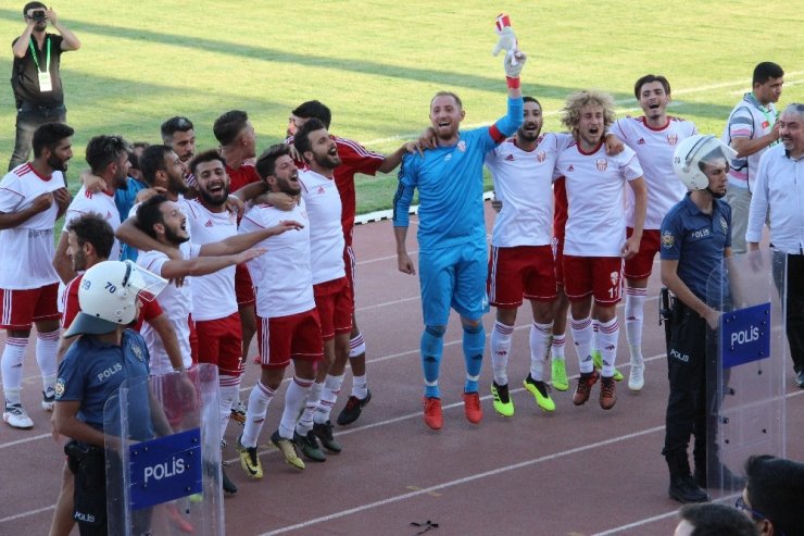 Ziraat Türkiye Kupası: Karaman Belediyespor: 1 - Bucak Belediye Oğuzhanspor: 0
