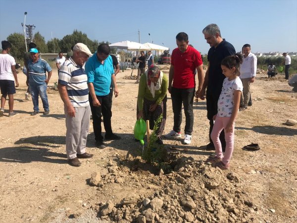 Mersin'de Şehitler Anısına Fidan Dikildi