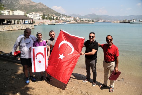 Mersin'den Kıbrıs'a Kanoyla Yolculuk Başladı