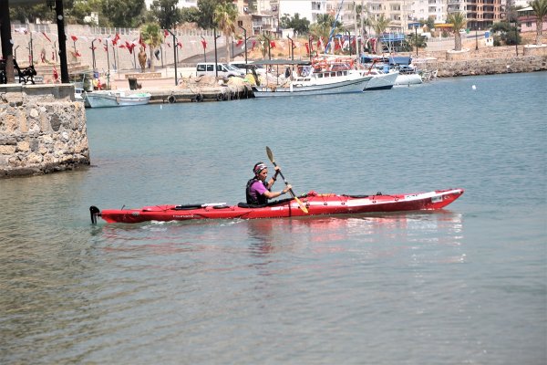 Mersin'den Kıbrıs'a Kanoyla Yolculuk Başladı