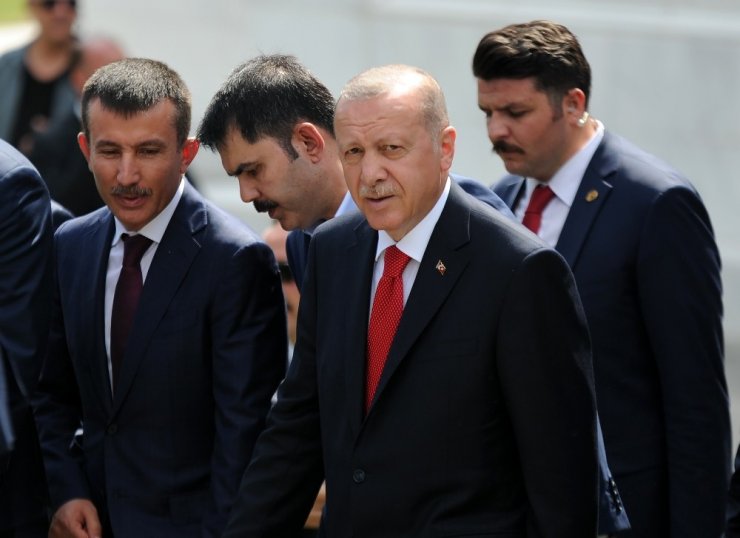 Cumhurbaşkanından Ahmet Davutoğlu’na: “Bagajlarında Ne Varsa Ortaya Dökmelerinde Fayda Var”