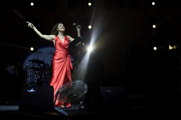 Antalya'da Funda Arar Konseri