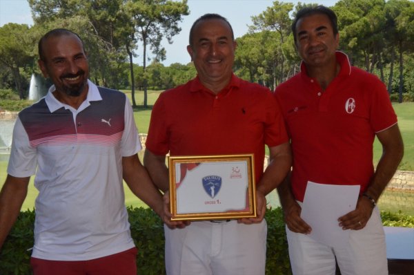 Bakan Çavuşoğlu, Otizmli Çocuklar İçin Turnuvaya Katıldı