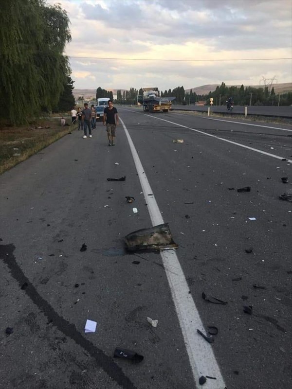 Bünyan'da Trafik Kazası: 3 Yaralı