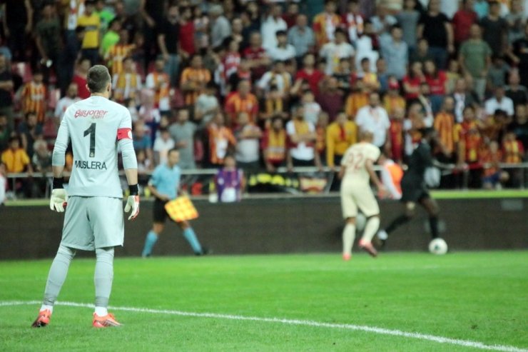 Süper Lig: İstikbal Mobilya Kayserispor: 2 - Galatasaray: 3