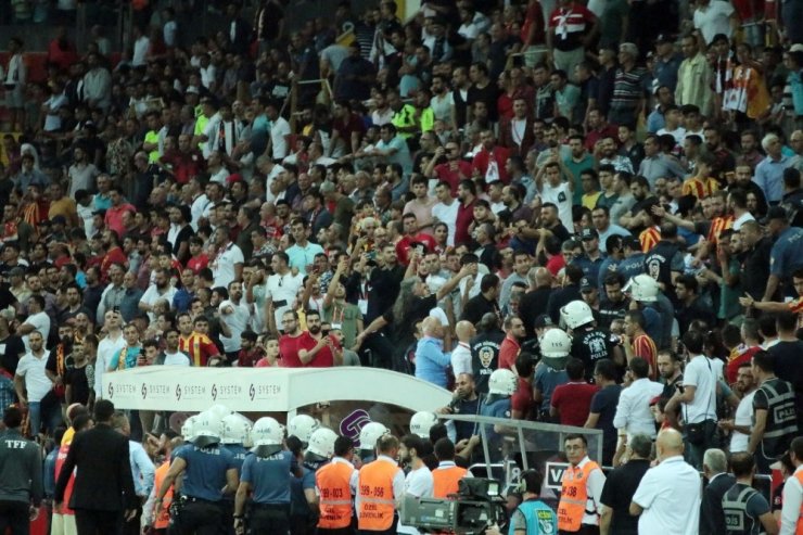 Süper Lig: İstikbal Mobilya Kayserispor: 2 - Galatasaray: 3