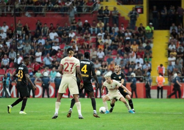 Süper Lig: İstikbal Mobilya Kayserispor: 2 - Galatasaray: 3