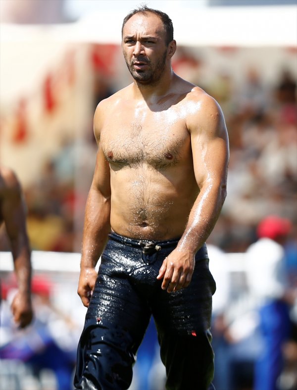 31. Korkuteli Altın Kiraz Yağlı Güreşleri