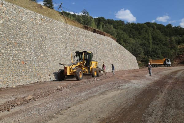 Hadim'de Yol Genişletme Çalışmaları