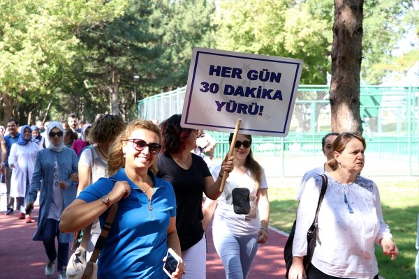 Kayseri'de Sağlıklı Yaşam Yürüyüşü