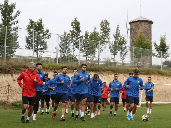 Osmanlıspor, Bolu'da Kampa Girdi