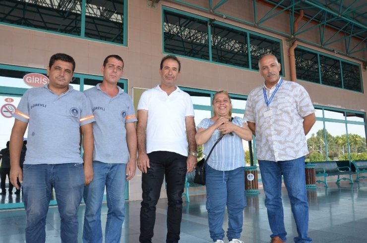 Kaybettiği Kaplumbağasına 4 Gün Sonra Kavuştu, Mutluluktan Uçtu