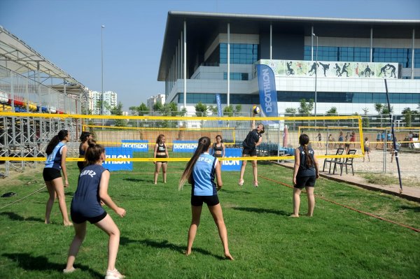 Antalya'da Plaj Voleybolu Şenliği