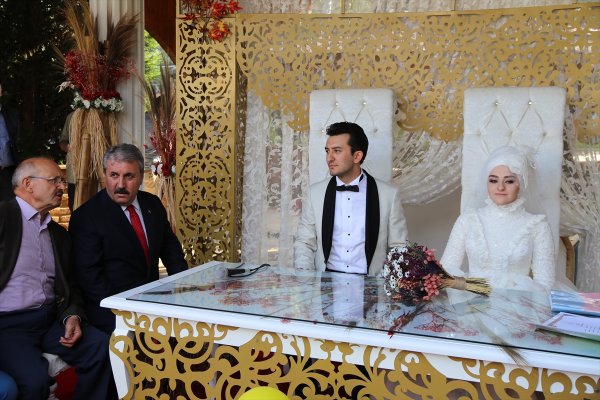 Bbp Genel Başkanı Destici Nikah Şahidi Oldu