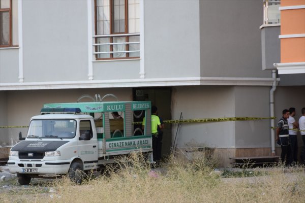 Konya'da Apartman Kazan Dairesinde Erkek Cesedi Bulundu