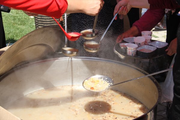 Beyşehir'de Aşure Şenliği
