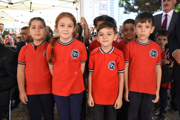Kayseri'de Yeni Eğitim Öğretim Yılı Başladı