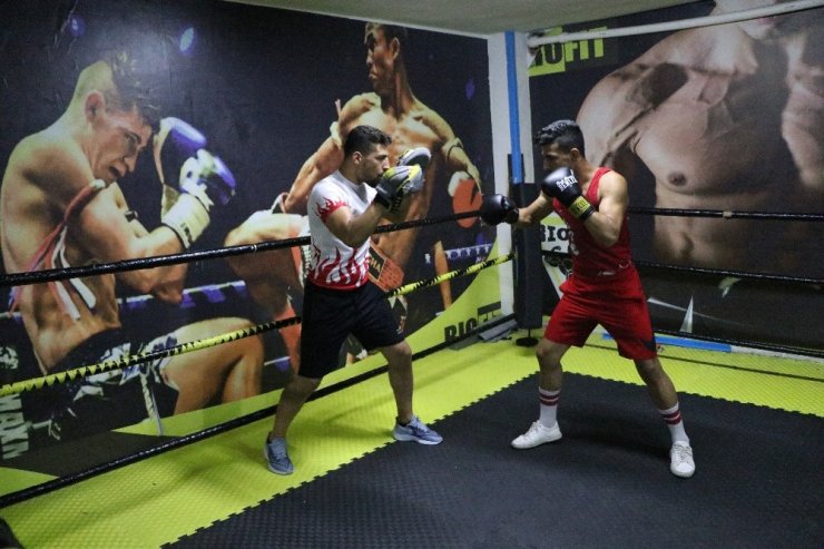 Avrupa Şampiyonu Muay Thaici Kardeşlerin Hedefi Dünya Şampiyonluğu