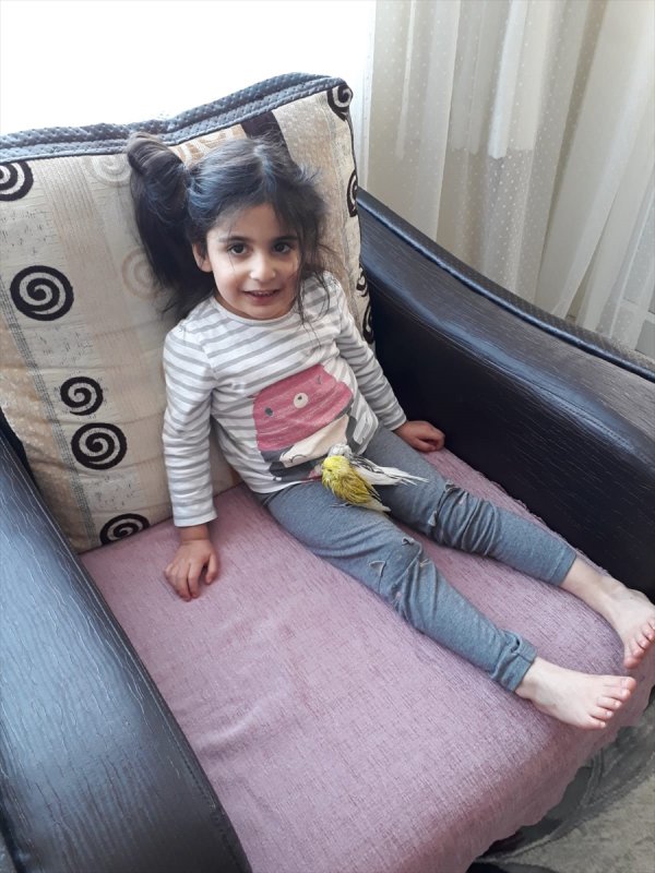 Ncl Hastası Minik Aysima İçin Kampanya Başlatıldı