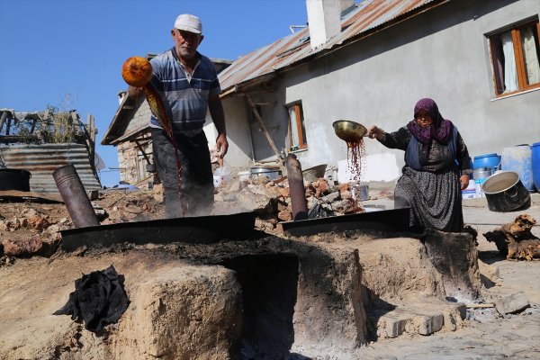 Hadim’de Pekmez Yapım Sezonu Başladı
