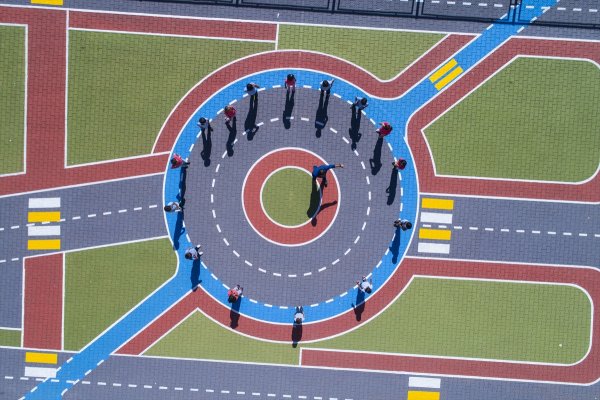 Okul Bahçesinde Trafik Bilinci Kazanıyorlar