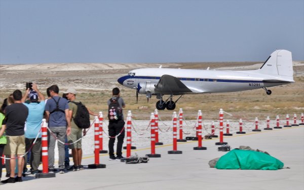 Uçağın Adını Bilenlerin Ayağı Yerden Kesildi