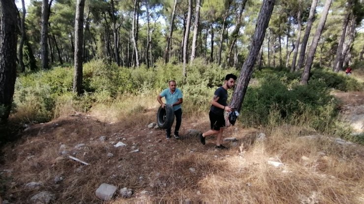 Otomobil Takla Attı: 3 Yaralı