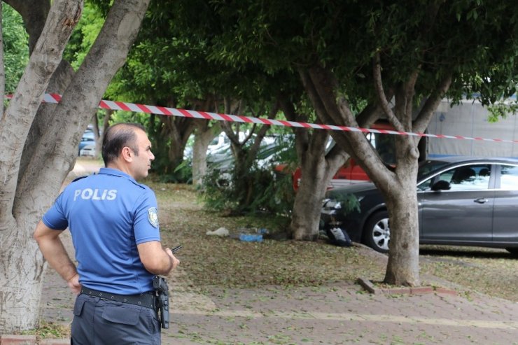 Antalya’da Şüpheli Çanta Paniği