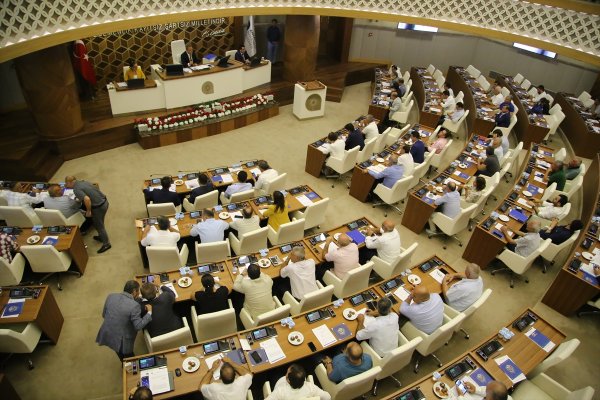 Antalya'da Suya Yüzde 20 Zam Yapıldı