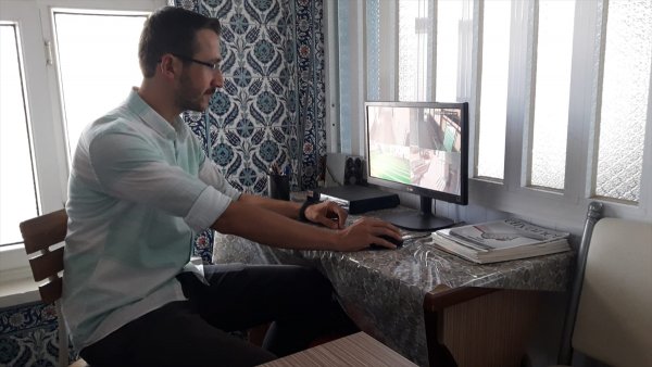 Buldukları Parayı Camiye Bırakan Çocuklar Duygulandırdı