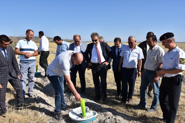 Vali Toprak Karapınar'da