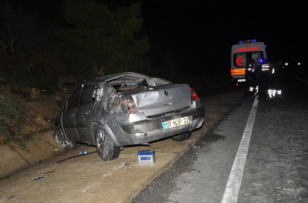 Antalya'da Trafik Kazası: 1 Ölü, 1 Yaralı