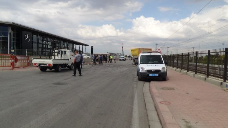 Konya’da Kamyonet İle Hafriyat Kamyonu Çarpıştı: 1 Ölü, 2 Yaralı