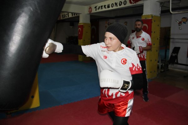 Milli Kick Boksçudan 3,5 Yılda 15 Madalya