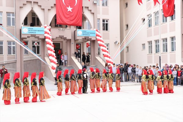 Niğde'de İlköğretim Haftası Kutlandı