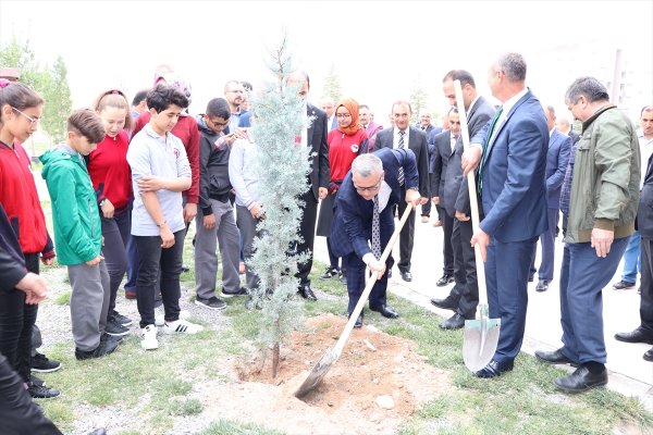 Niğde'de İlköğretim Haftası Kutlandı