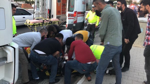 Tırın Çarptığı Yaşlı Kadın Yaralandı