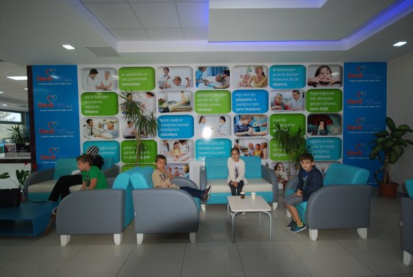 İkizlerin Hastane Hayali Gerçek Oldu