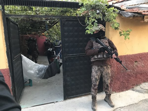 Konya'da Özel Harekat Destekli Uyuşturucu Operasyonu