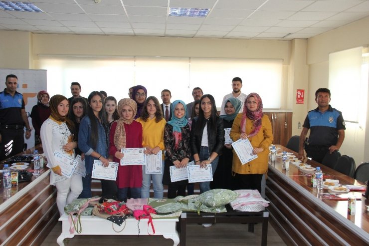 Kayseri Emniyeti 15 Genç Kızı İşe Yerleştirecek