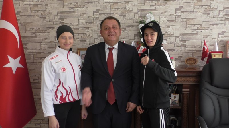 Beyşehir Kaymakamı Özdemir, Başarılı Sporcuları Ağırladı
