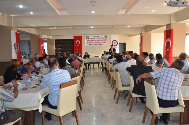 Aksaray Emniyeti Muhtarlarla Huzur Toplantısı Yaptı