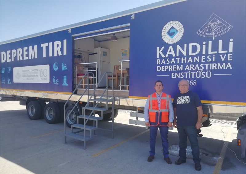 Kandilli Rasathanesinin Simülasyon Tırı Antalya'da