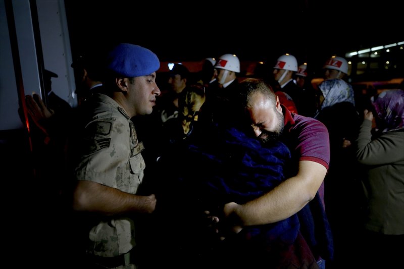 Şehit Teğmen'in Naaşı Konya'ya Getirildi